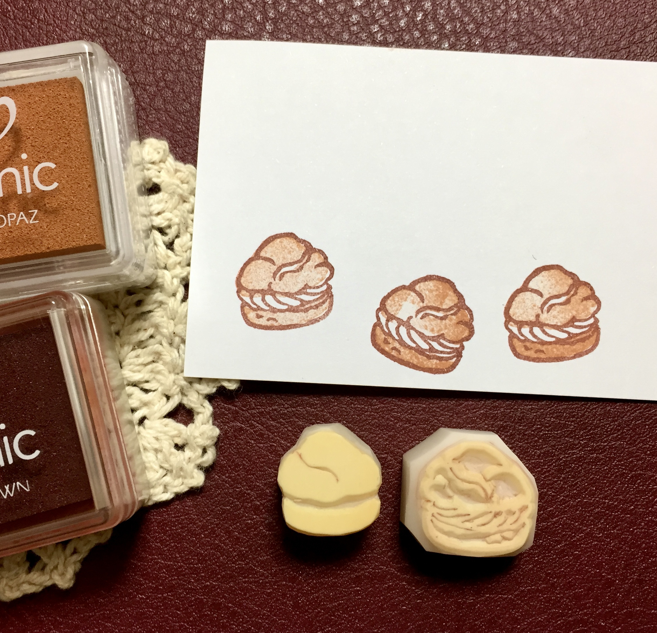 消しゴムはんこ No.286 ちびくまとシュークリーム 消しゴムはんこ No.286 ちびくまとシュークリーム