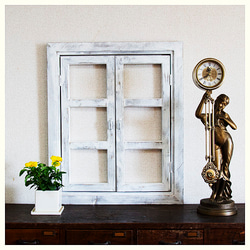 エイジングアンティーク調木製フェイクウィンドウ　窓枠タイプ 1枚目の画像