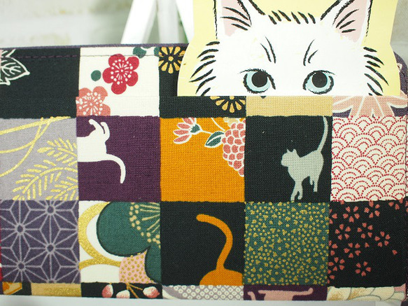 春財布　猫と市松柄の長財布　（紫） 4枚目の画像