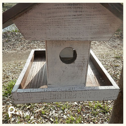 エイジングアンティーク調バードフィーダー　三角屋根タイプ【鳥の餌台】 4枚目の画像