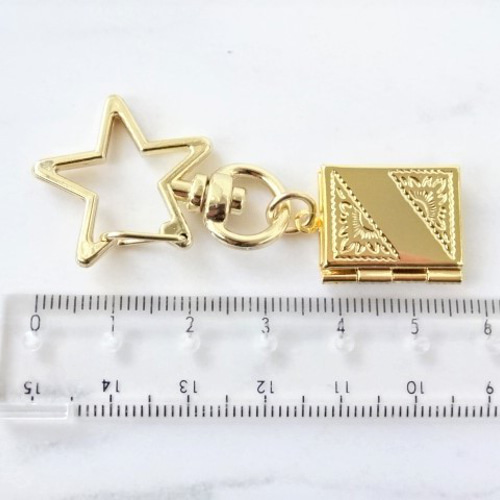 BOOK型 ロケット ペンダント キーホルダー☆星型 スター 本