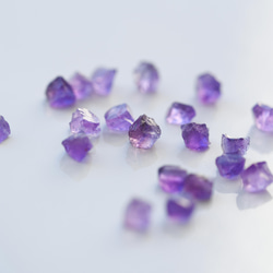 紫水晶迷你耳環原石礦物天然石水晶簡約工作辦公室通勤小配飾 No.2361 第5張的照片
