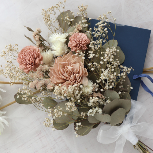 New！】くすみピンクダリアのクラッチブーケ ウェディングブーケ