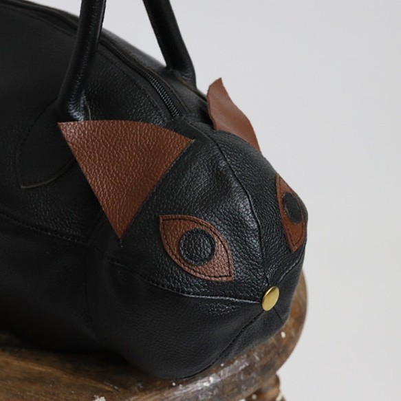 ラスト２　夏準備ＳＡＬＥ　厚地シュリンク本革レザー　猫と歩く鞄　トート　ハンド　バッグ　鞄　黒ねこネコ Z57 11枚目の画像