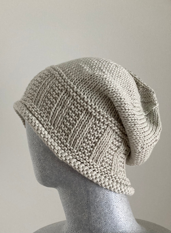 《手編み　メリノウールのくったりニット帽子　ケア帽子》 1枚目の画像