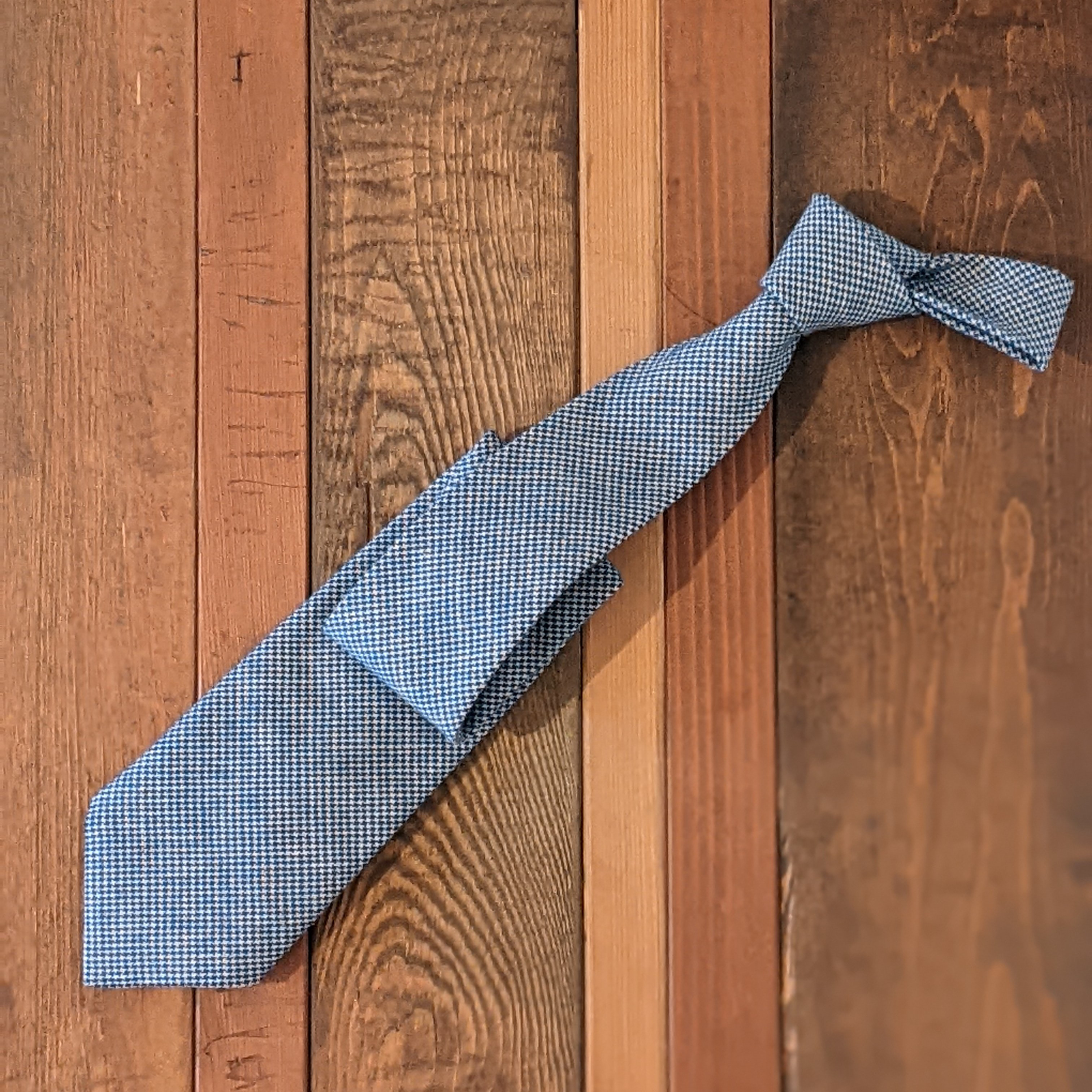 綺麗なブルーの千鳥格子のネクタイ【選べるサイズ】