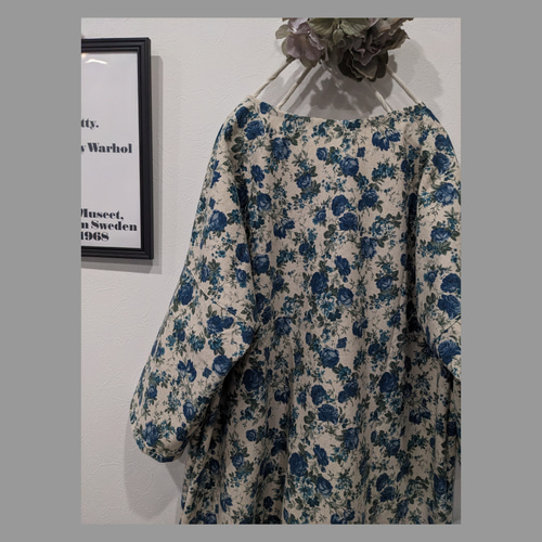 ♡生成りブルーローズ柄のワンピース♡cottonリネン ワンピース