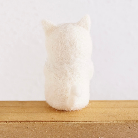 ひなたぼっこネコ:ユキ【羊毛フェルト】 6枚目の画像