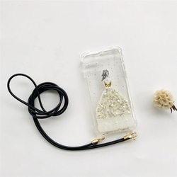白いドレス スマホショルダー  iPhone14Pro/SE/13 押し花ケース スマホリング 斜め掛け 1枚目の画像
