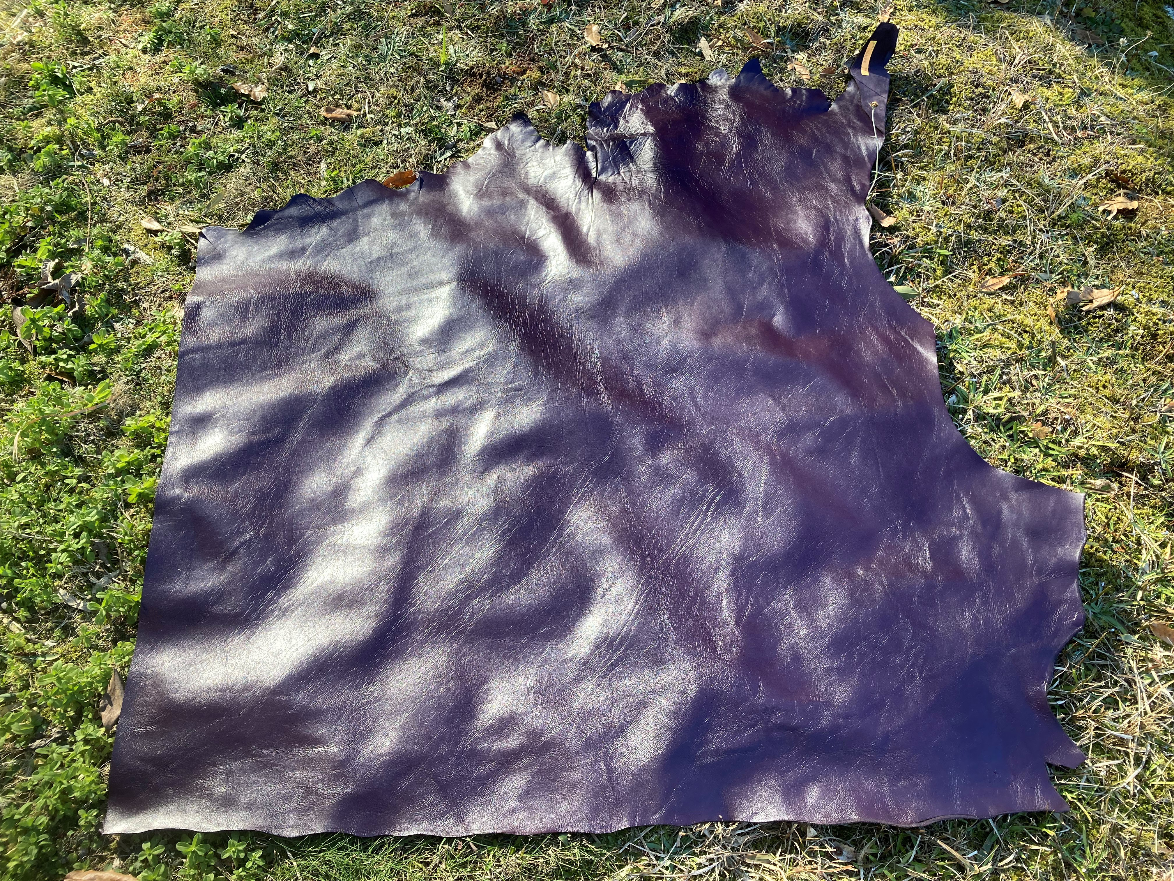 スムース革/光沢パープル