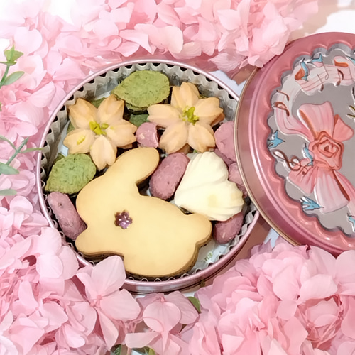 桜うさぎのステンドグラスクッキー缶 桜ハンドメイド2023 春色新作2023