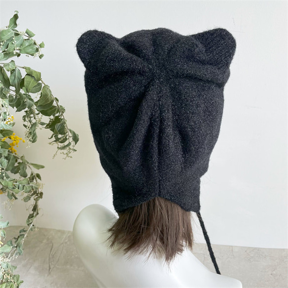 防寒 編み物  春 秋 冬 耳当て付きニット帽子 猫耳 帽子 ポンポン付き  レディース 3枚目の画像