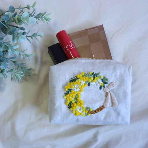ふわふわミモザ刺繍のボックスポーチ▽リネン ポーチ Szal 通販