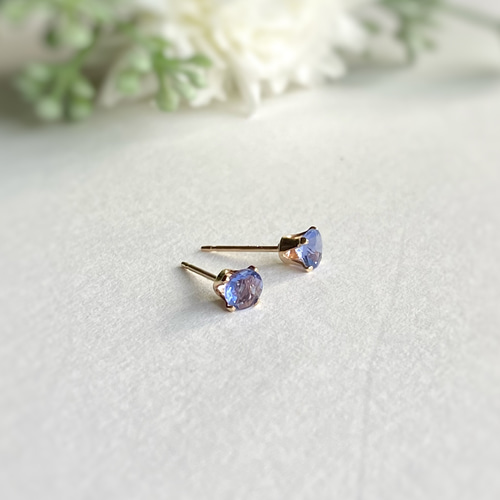 【在庫限り】 宝石質 カラーチェンジフローライトAAA のシンプルピアス 蛍石 ピアス