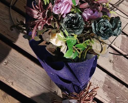 アートフラワー 大人の縦長ブーケ アートフラワー Tera 通販 15378618｜Creema(クリーマ)