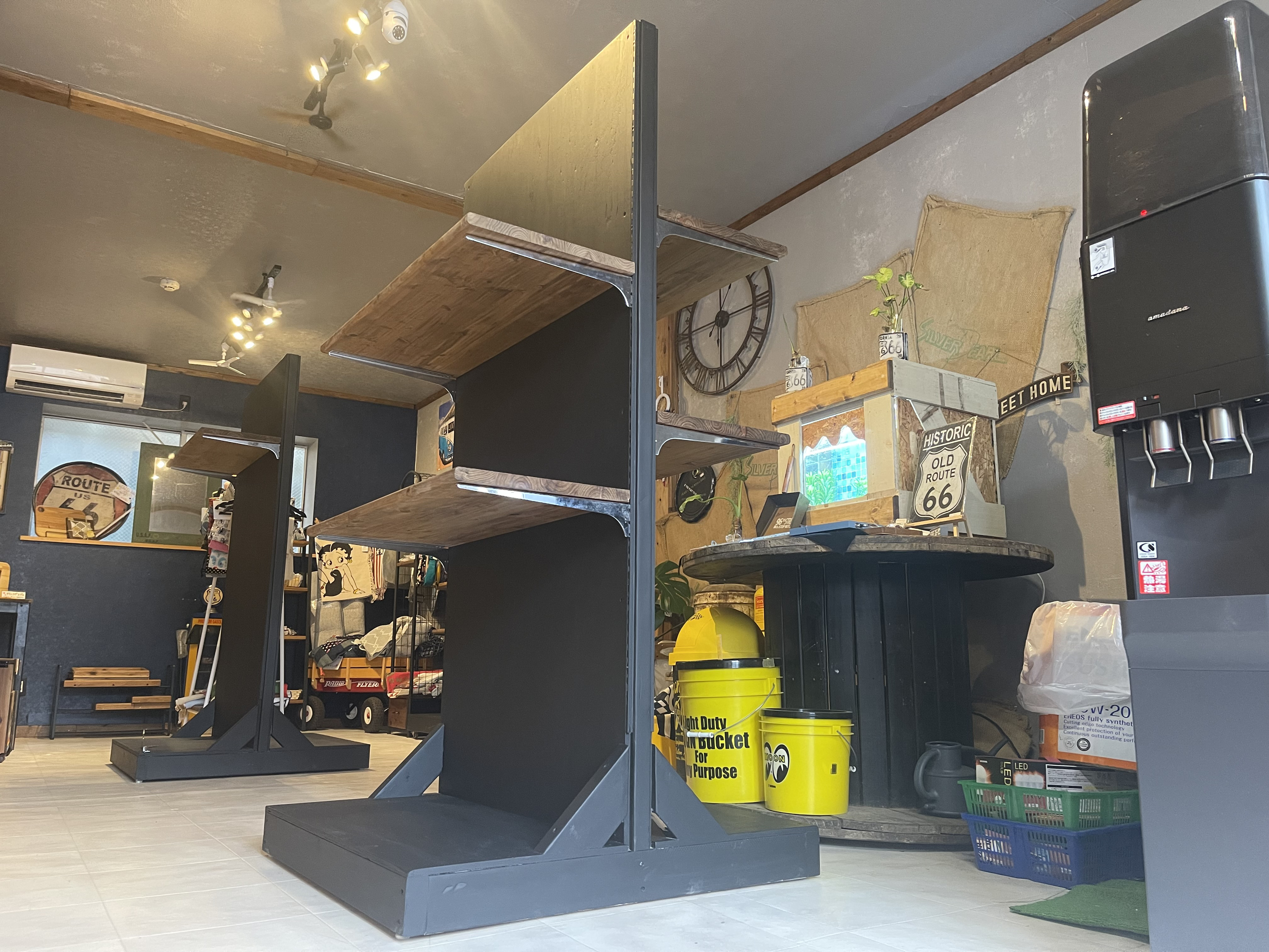 在庫あり　即納　Ok  Hotaru  棚　店舗　什器　服屋　ブラック　ダークウォールナット　可動棚　アップサイクル