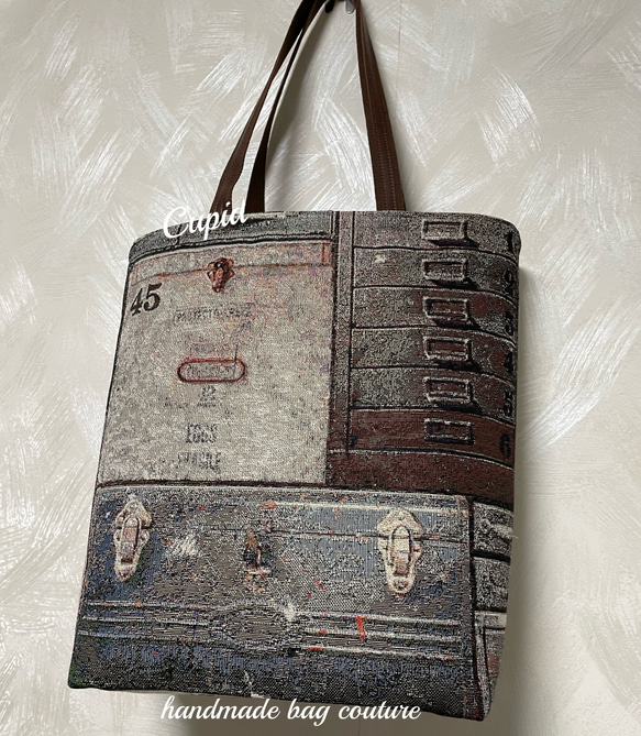 スペインゴブラン織り　アンティークボックス柄を使ったＡ４ショルダートートバッグ 4枚目の画像