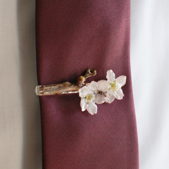 【再販】朝露を纏った桜の枝先（啓翁桜）✴︎ネクタイピン 5枚目の画像