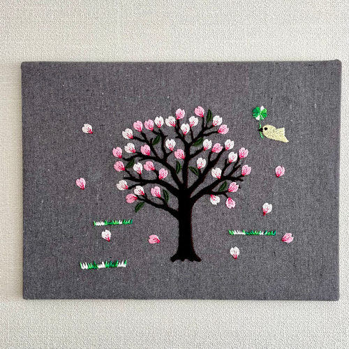 刺繍アート ファブリックボード 桜の木 タペストリー・壁掛け chocori