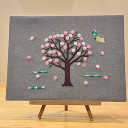 刺繍アート　ファブリックボード　桜の木 3枚目の画像