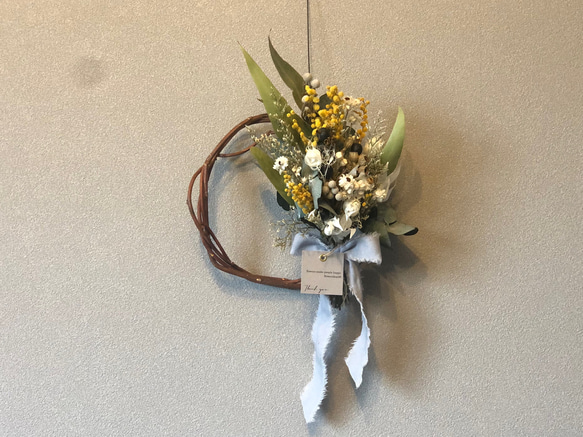 【ミモザ】春をイメージしたドライフラワーのナチュラルリース　記念日　ウェディング　ミニブーケ　母の日 9枚目の画像