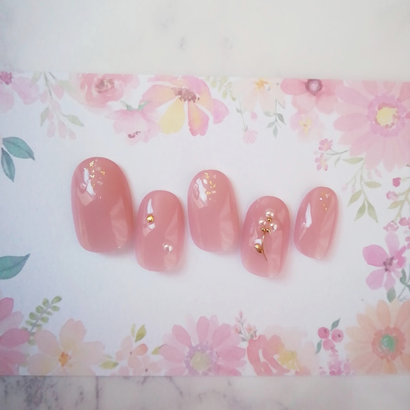 再販♡RUNA♡ローズピンクの上品パールフラワーネイルチップ♡春ネイル 1枚目の画像