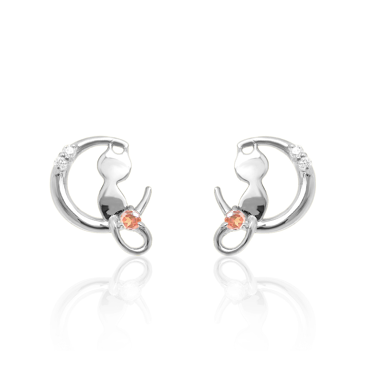 猫 & 三日月 デザイン 1月 誕生石 ガーネット & ダイヤモンド ホワイトゴールド ねこ ピアス [受注制作]