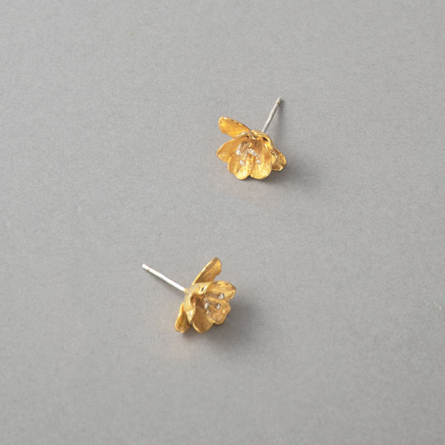 ハンドメイドピアス3060 ハンドメイドピアス3060