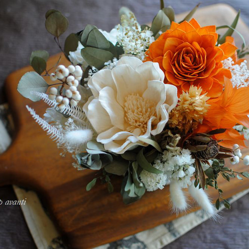 フラワーアレンジメント☆アーティフィシャルフラワー（造花）ホワイト