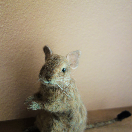 デグー（立ち姿） 小動物 エキゾチックアニマル 羊毛フェルト 羊毛