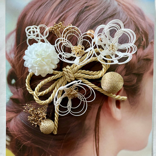 ꕤ髪飾り .ヘアピン 卒業式 ホワイト ゴールド プリザーブドフラワー