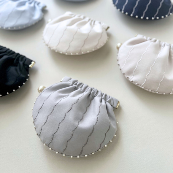 Amulette -真珠貝- ミニポーチ / コーニッシュクリーム / バネポーチ / バネ口ポーチ / バッグチャーム 17枚目の画像