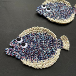 受注制作⑧ヒラメのコースター 2枚セット かぎ針編みのコースター  魚 ひらめ  ミントグリーン 2枚目の画像