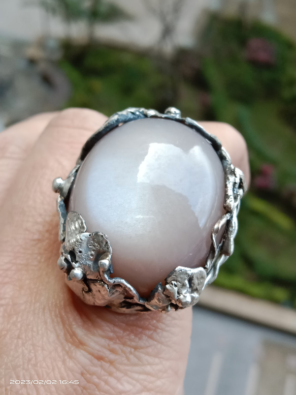 月光石手工銀戒 純銀戒指 ~ 「花好月圓」~ Orange Moonstone Silver Ring 第15張的照片