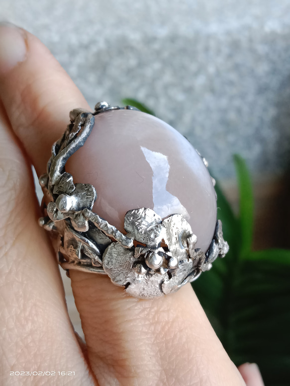 月光石手工銀戒 純銀戒指 ~ 「花好月圓」~ Orange Moonstone Silver Ring 第19張的照片