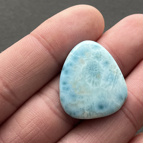 ★限定再入荷★高品質♢お買い得【カリブ海の宝石♢ラリマータンブル連】❤️ ◎ カリブ海の宝石 ◎ ラリマ (ルース) 天然石 シュクラム 通販