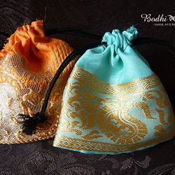 糸魚川 翡翠 勾玉 31mm 桐箱入り 天然石 日本製 ｜ ハンドメイド