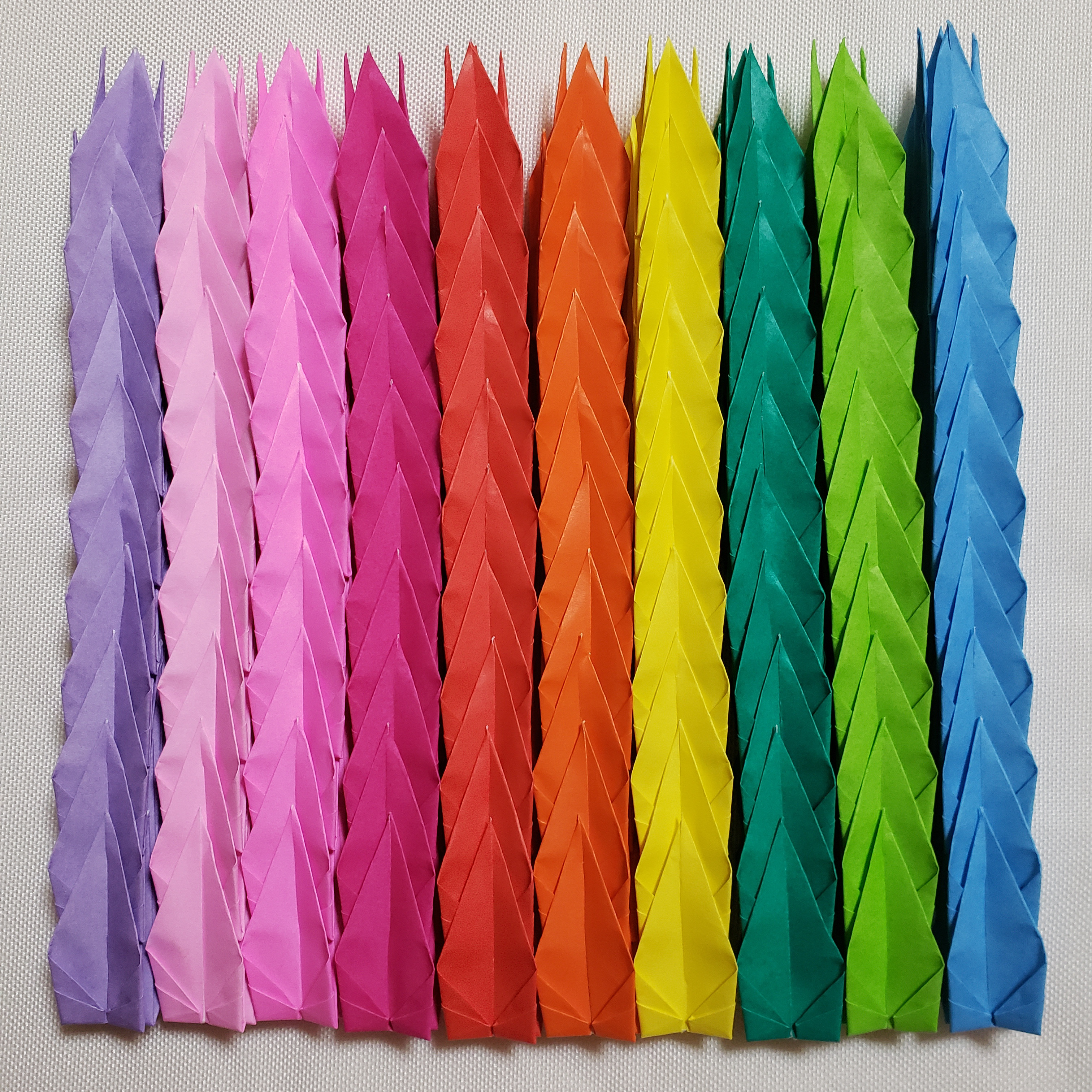 折り鶴セット 多色 和紙 約1cm x 1cm 約3530個 折り鶴セット 多色 和紙 約1cm x 1cm 約3530個