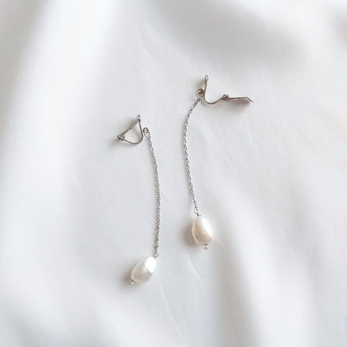 淡水パールイヤリング パールピアス ケシパール バロックパール 揺れる