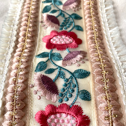 インド刺繍リボン　ウニウニお花のトートバッグ 3枚目の画像
