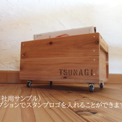 コロ付きりんご木箱「親子木箱セット」 4枚目の画像