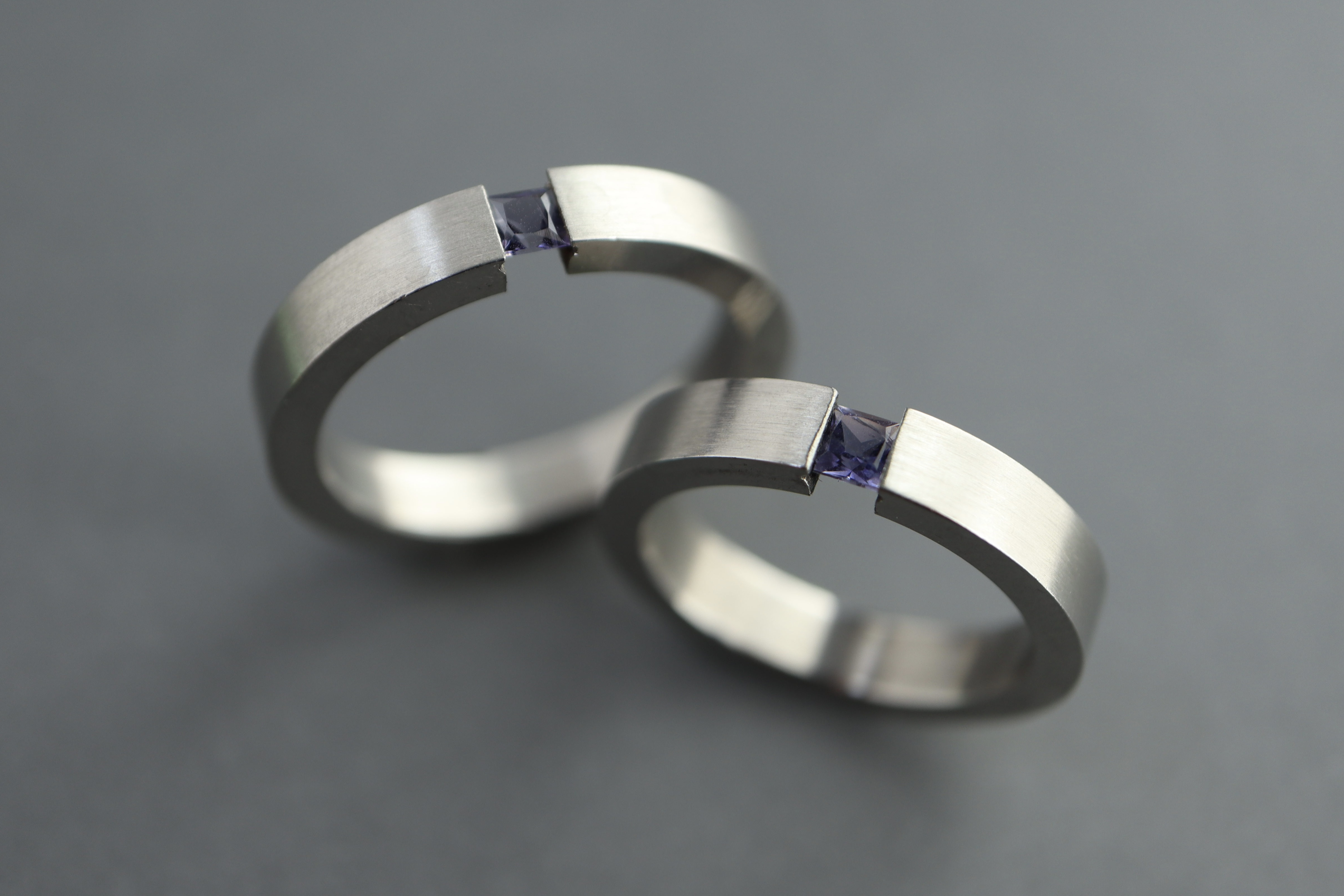 刻印♦︎アイオライトのペアリング♦︎サージカルステンレス♦天然石♦3月誕生石♦