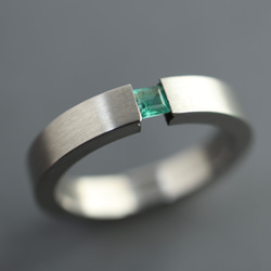 刻印♦︎エメラルドのリング♦︎サージカルステンレス♢天然石