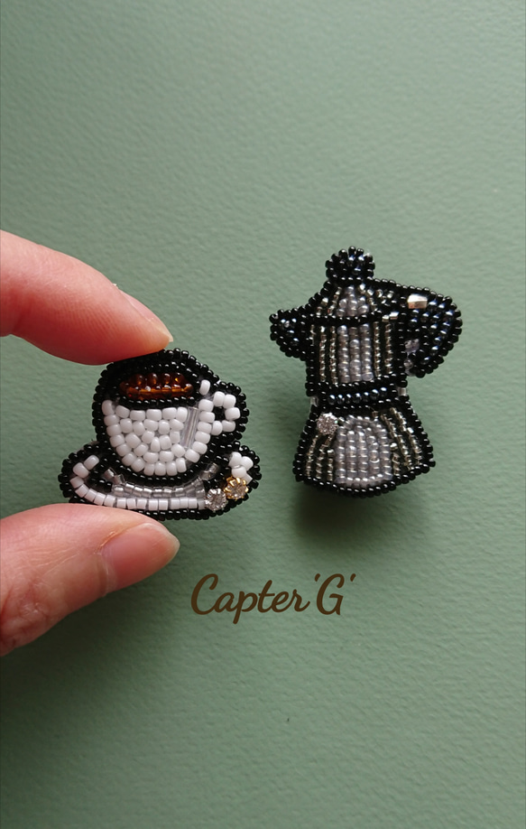 カフェシリーズ】コーヒーカップビーズ刺繍ブローチ ブローチ Capter