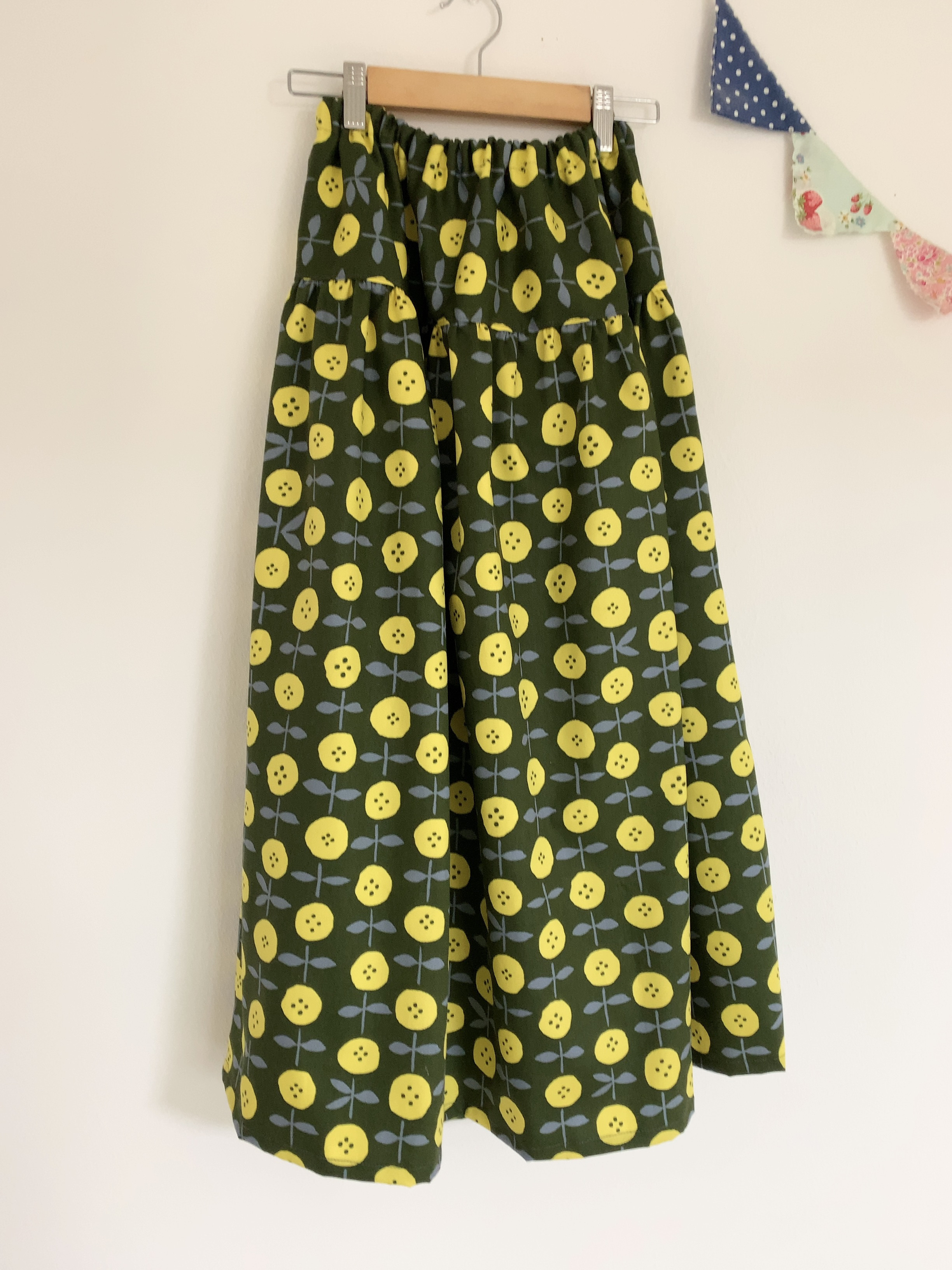 ＊circle flowers♪マキシティアードスカート(yellow green)＊