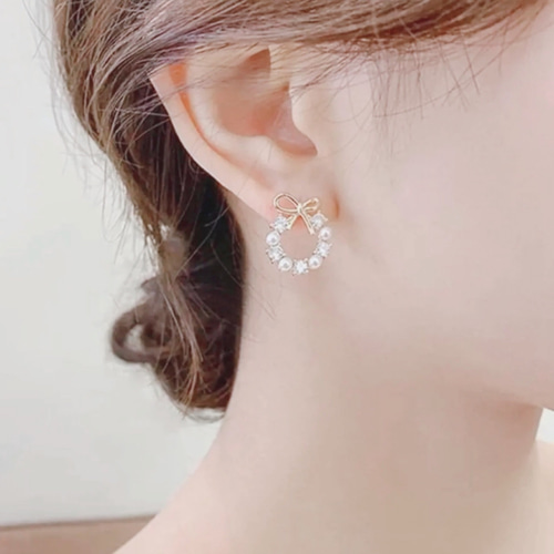 残り僅か！】【累計300点販売！人気No.1♪】リボンとパールのリース 