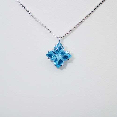 11月の誕生石】紫陽花 ブルートパーズ フラワー シルバーネックレス L  