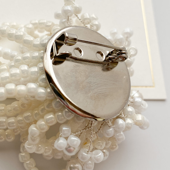 珍珠花朵胸花/胸針 - 米白色 | 儀式 | 入場儀式 | 畢業典禮 | 婚禮 [補貨] 第8張的照片