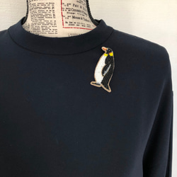 ビーズ刺繍ブローチ～ペンギン 3枚目の画像