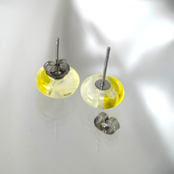 レースガラスのピアス ミモザイエロー【春色新作2023】 10枚目の画像